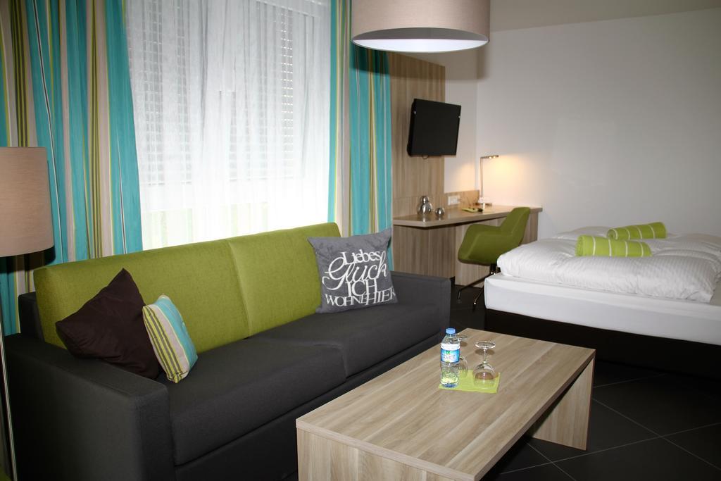 Gaestehaus Wilhelmshoehe Butzbach Esterno foto